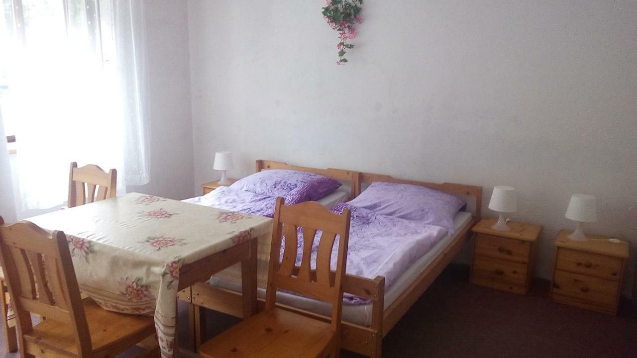 Апартаменты Pronajem Pokoju Belle Vue Вранов-над-Дийи Экстерьер фото